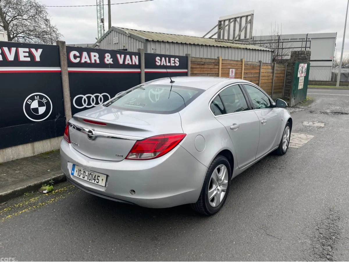 Opel Insignia Saloon, Diesel, 2010, Silver