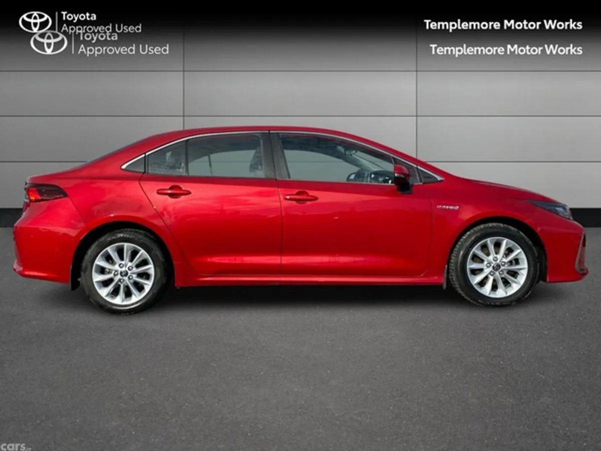 Toyota Corolla Saloon, Petrol Hybrid, 2021, Red