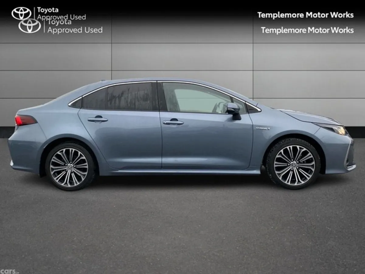 Toyota Corolla Saloon, Petrol Hybrid, 2021, Grey