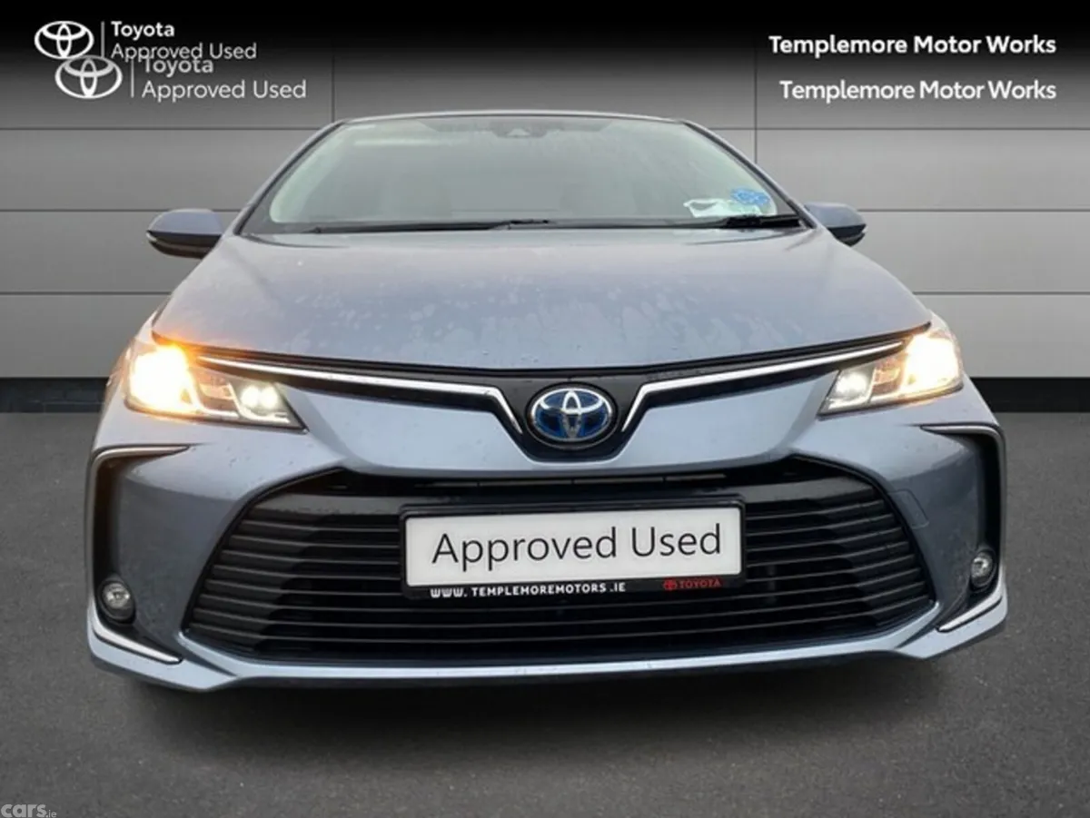 Toyota Corolla Saloon, Petrol Hybrid, 2021, Grey
