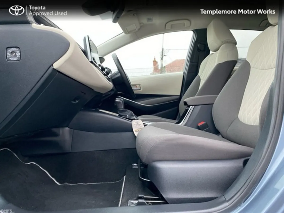 Toyota Corolla Saloon, Petrol Hybrid, 2021, Grey