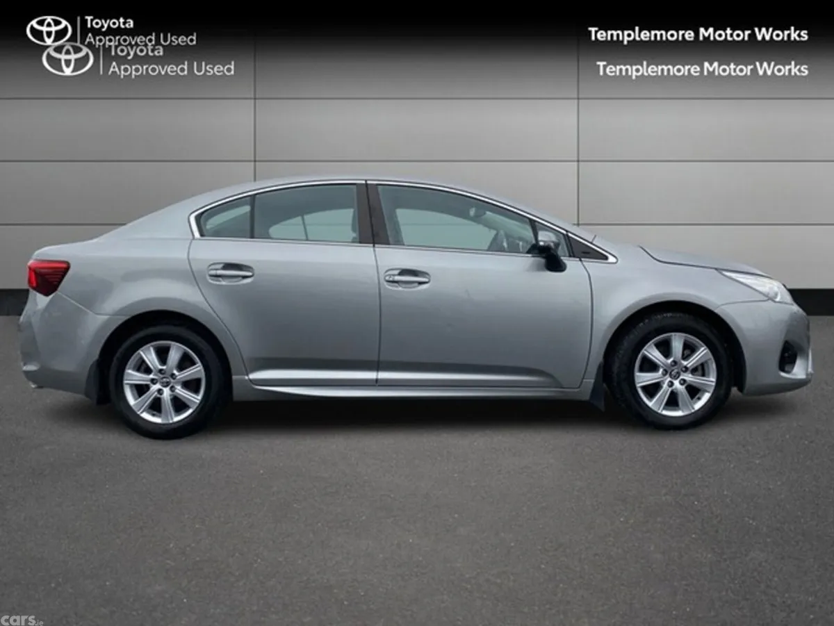 Toyota Avensis Saloon, Diesel, 2015, Grey