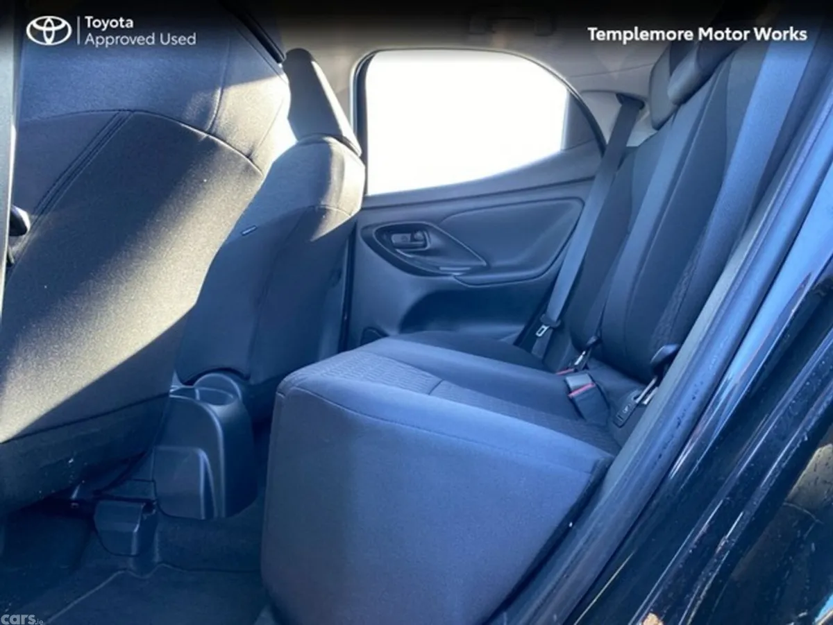 Toyota Yaris Hatchback, Petrol, 2023, Black