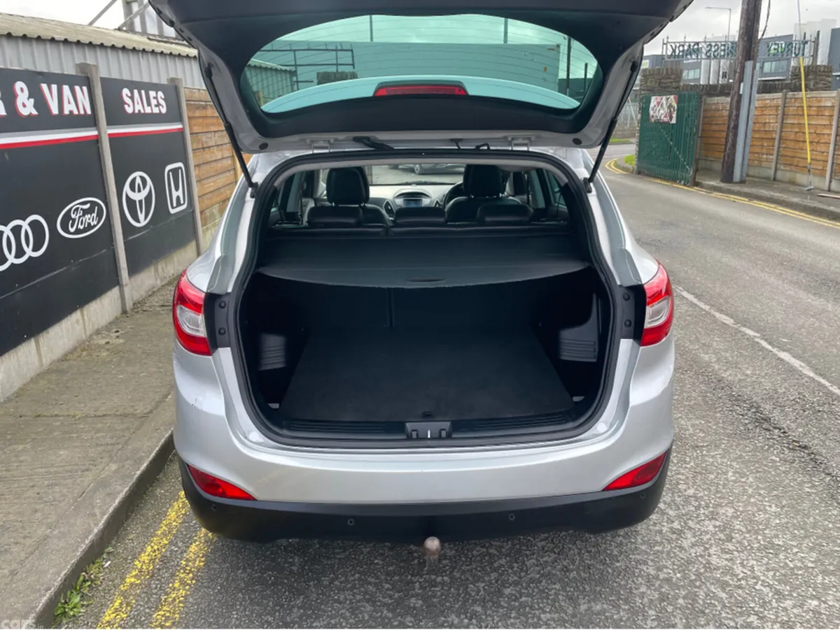 Hyundai ix35 SUV, Diesel, 2014, Silver