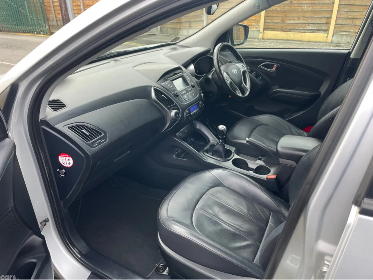 Hyundai ix35 SUV, Diesel, 2014, Silver