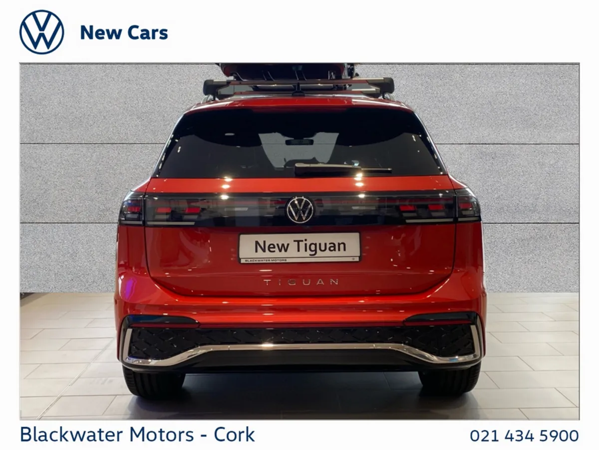 Volkswagen Tiguan SUV, Diesel, 2027, Red