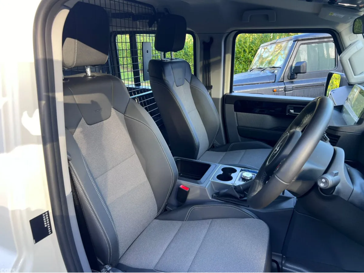 INEOS Grenadier SUV, Diesel, 2025, White