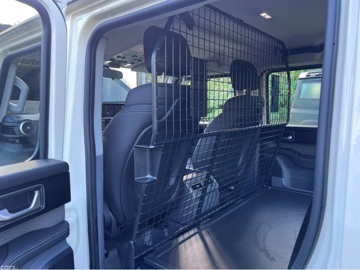 INEOS Grenadier SUV, Diesel, 2025, White