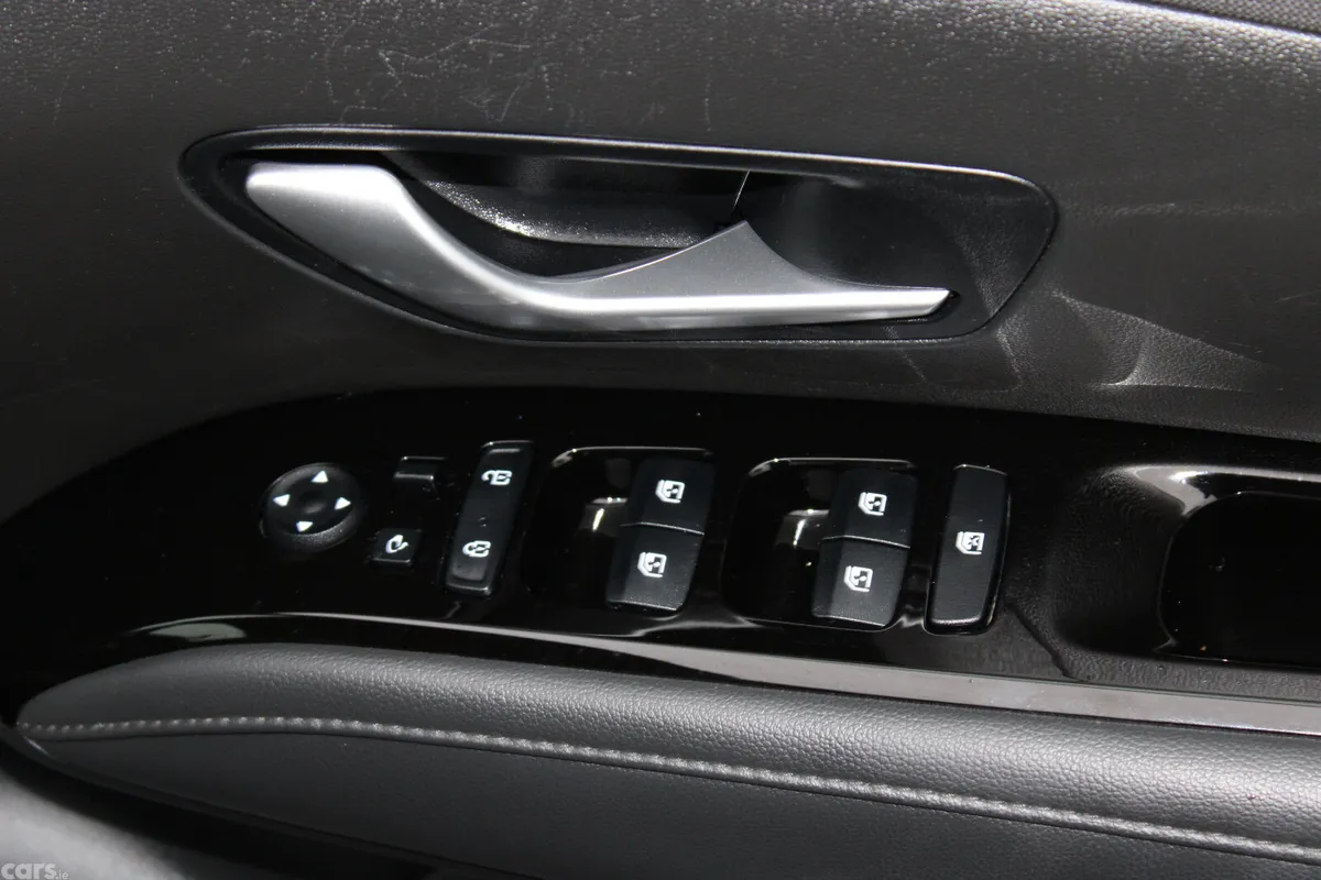 Hyundai Tucson SUV, Petrol Hybrid, 2024, Blue