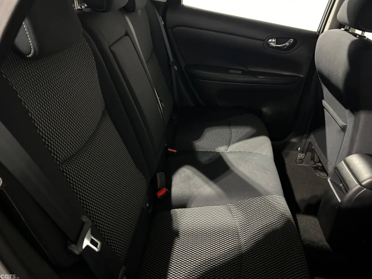 Nissan Pulsar Hatchback, Petrol, 2015, Black