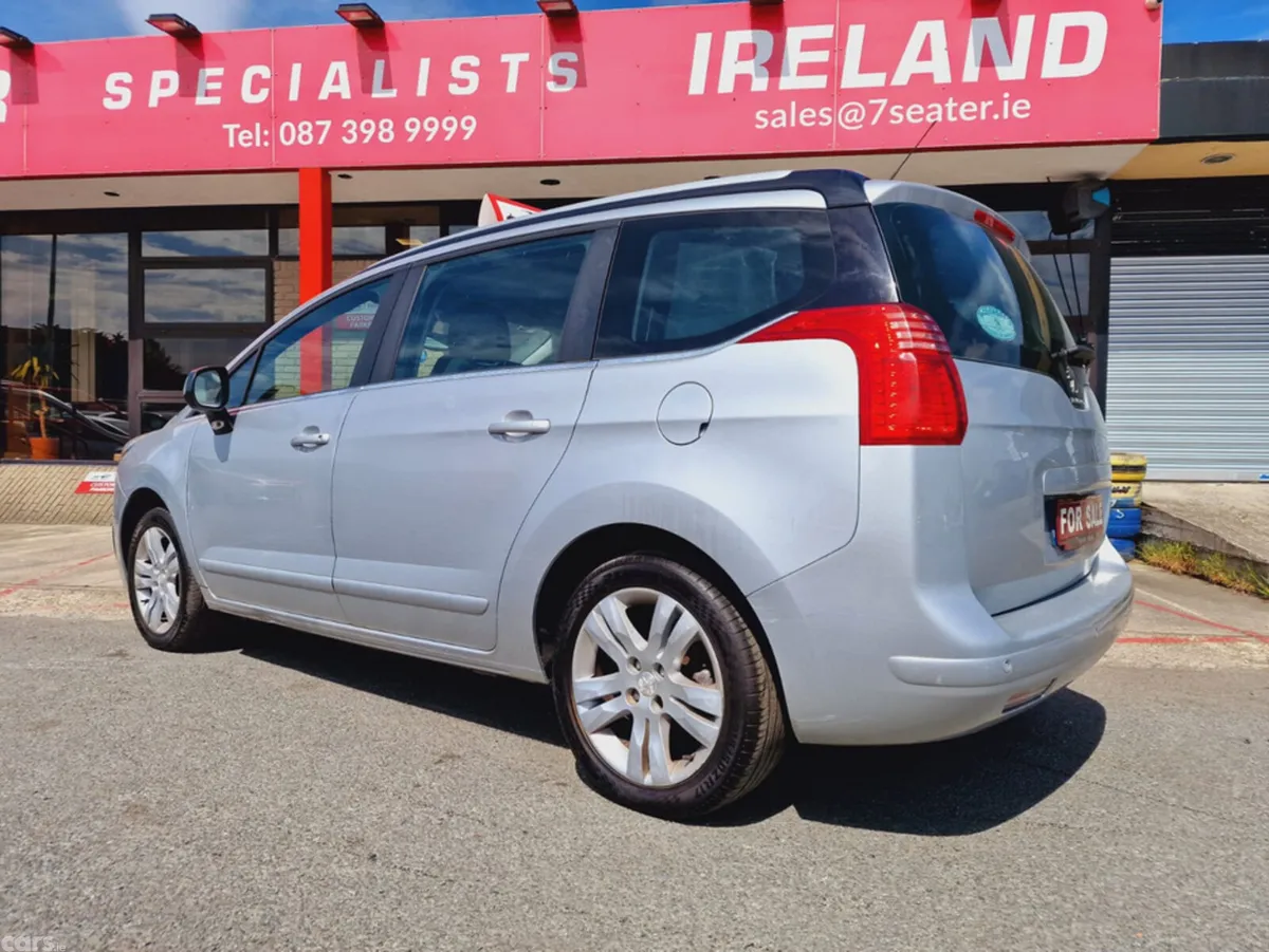 Peugeot 5008 MPV, Diesel, 2015, Grey