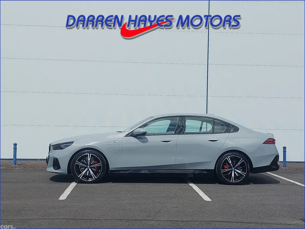 BMW 5-Series Saloon, Petrol Plug-in Hybrid, 2025, Grey
