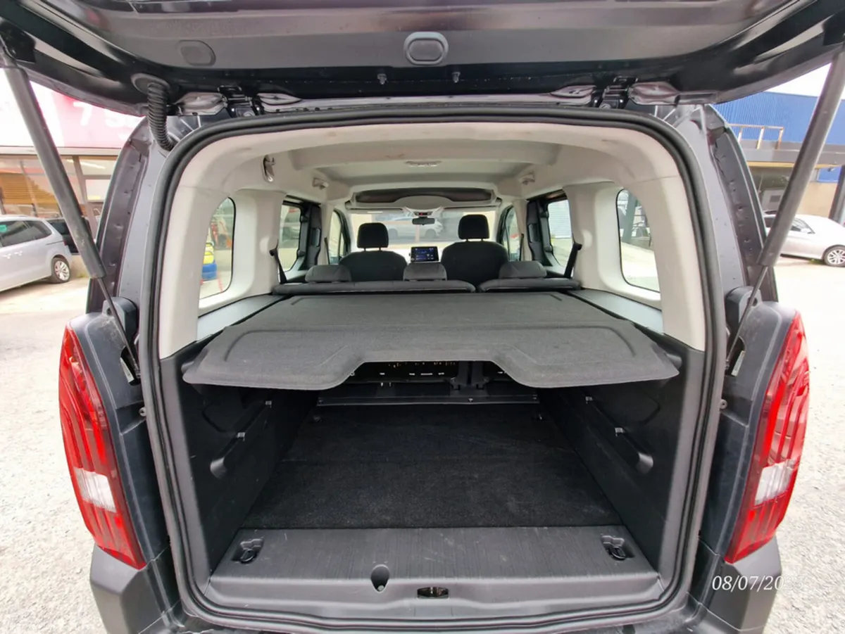 Peugeot Rifter MPV, Diesel, 2021, Black