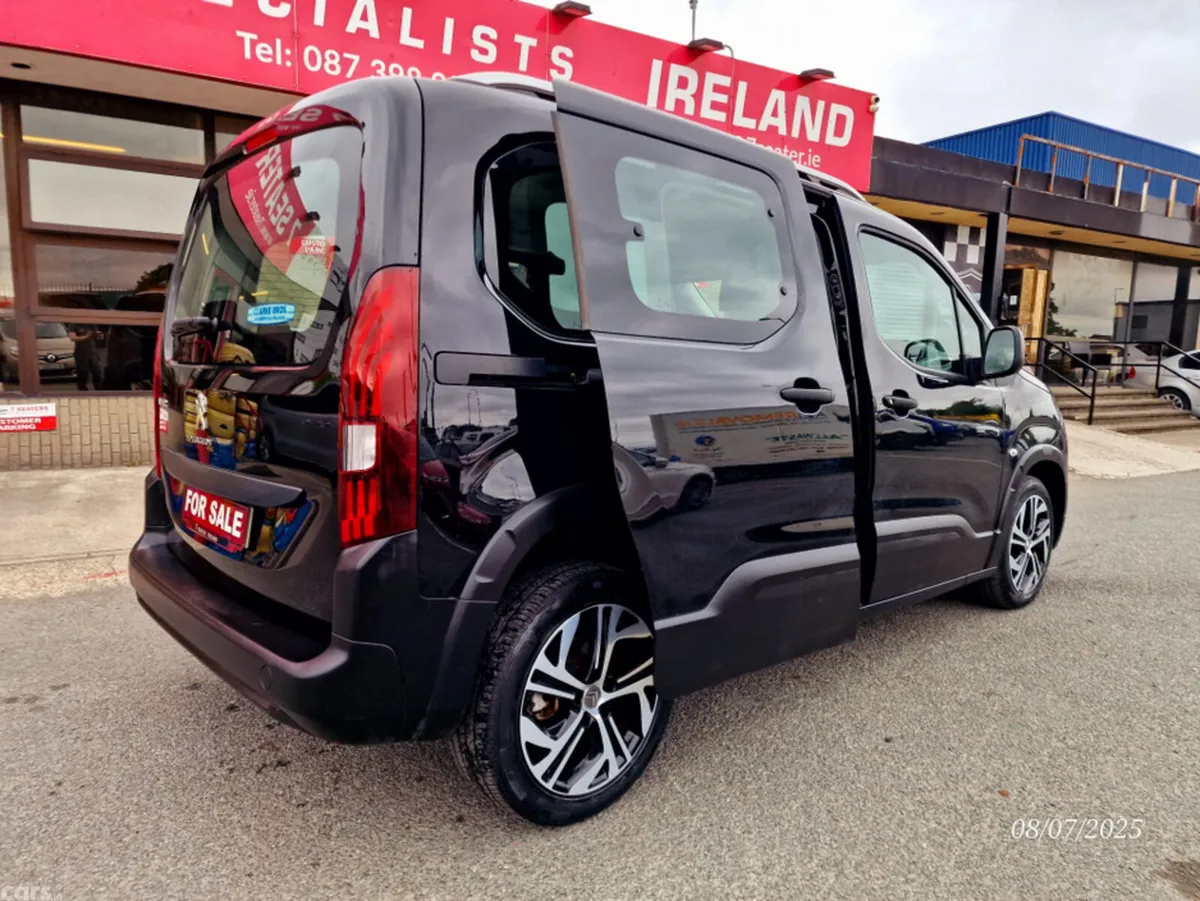Peugeot Rifter MPV, Diesel, 2021, Black