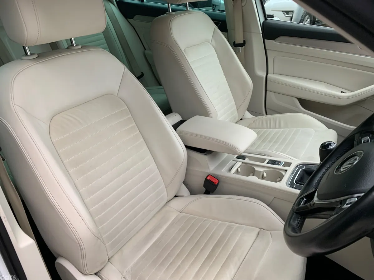 Volkswagen Passat Estate, Diesel, 2019, White
