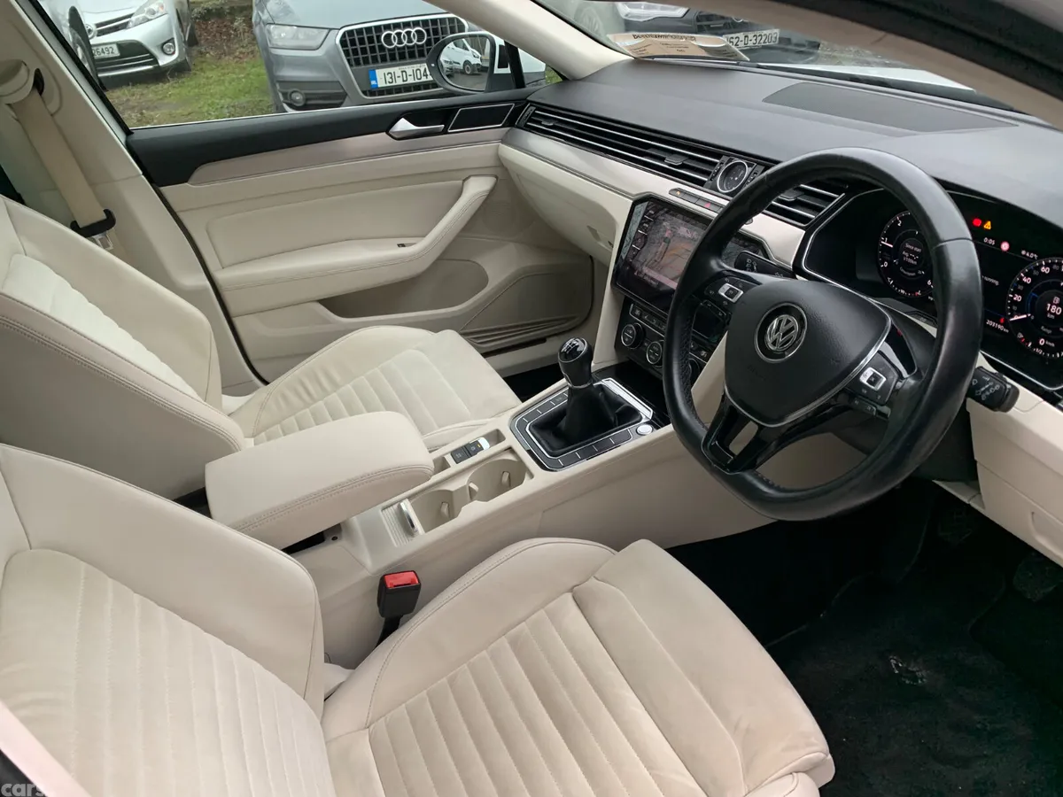 Volkswagen Passat Estate, Diesel, 2019, White