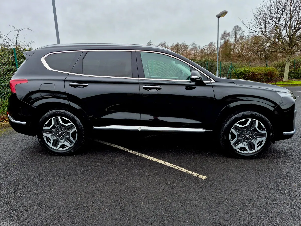 Hyundai Santa Fe SUV, Petrol Plug-in Hybrid, 2022, Black