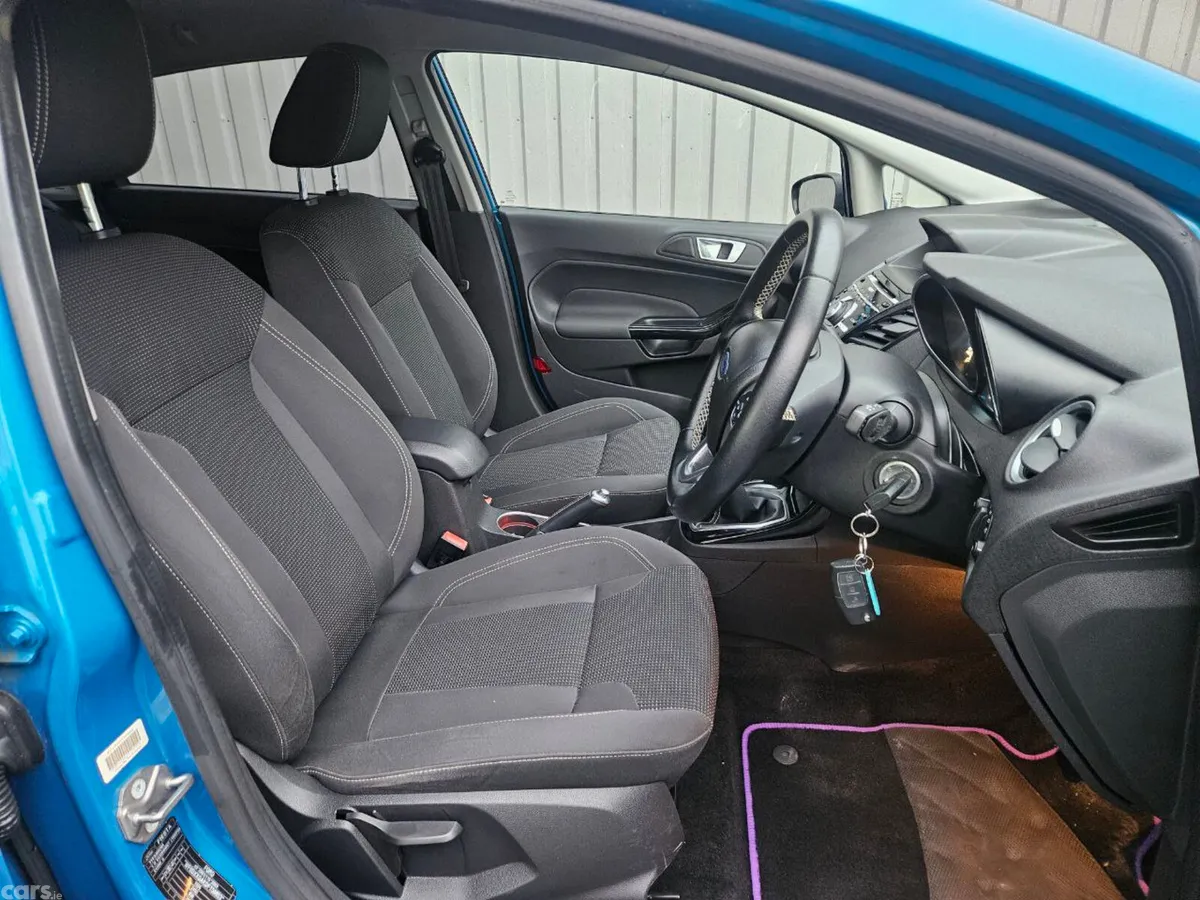 Ford Fiesta Hatchback, Petrol, 2015, Blue