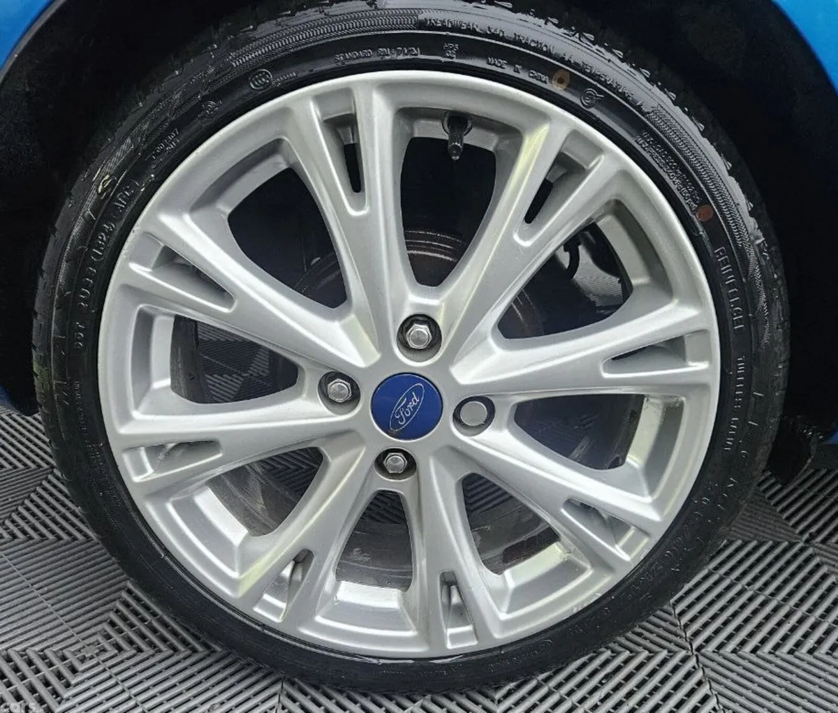 Ford Fiesta Hatchback, Petrol, 2015, Blue