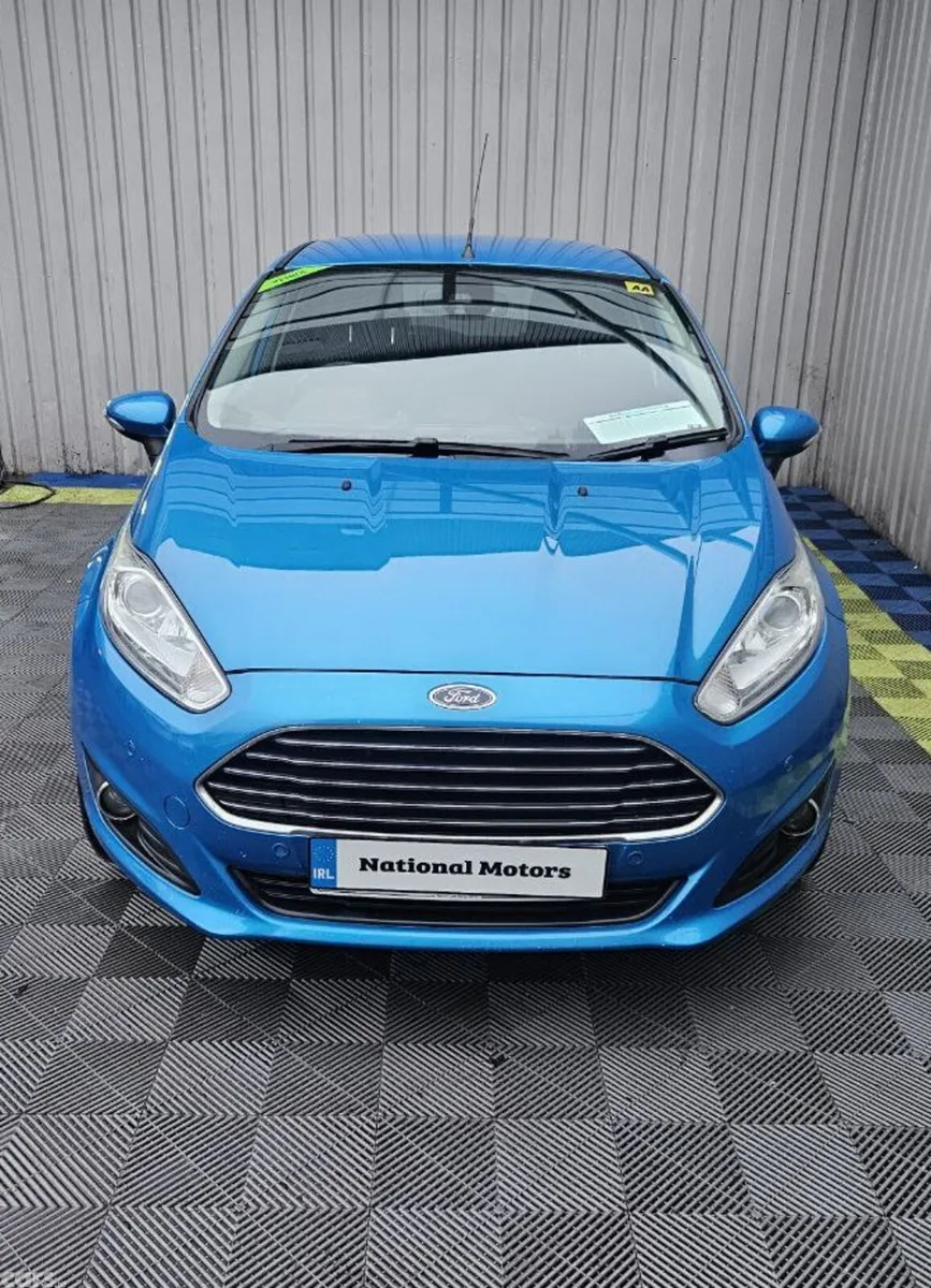 Ford Fiesta Hatchback, Petrol, 2015, Blue