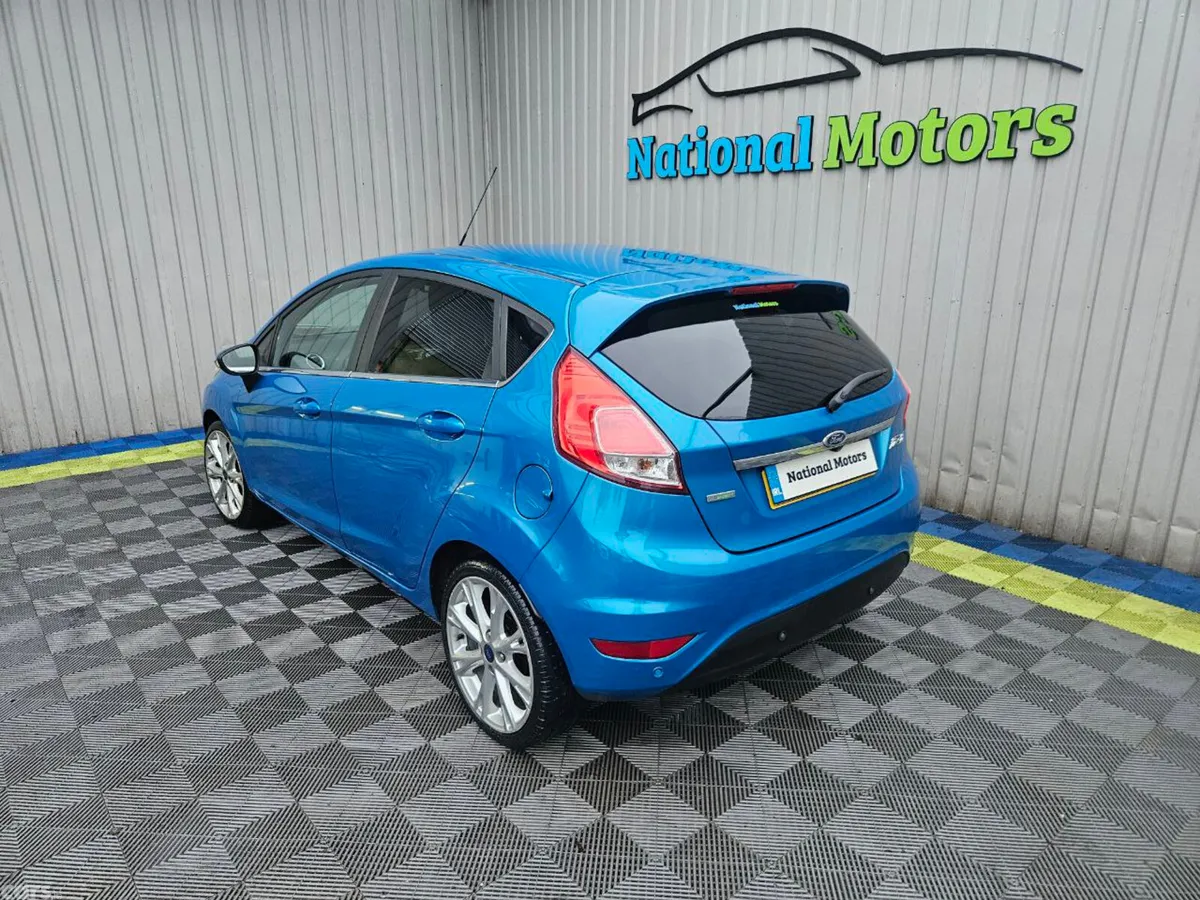 Ford Fiesta Hatchback, Petrol, 2015, Blue