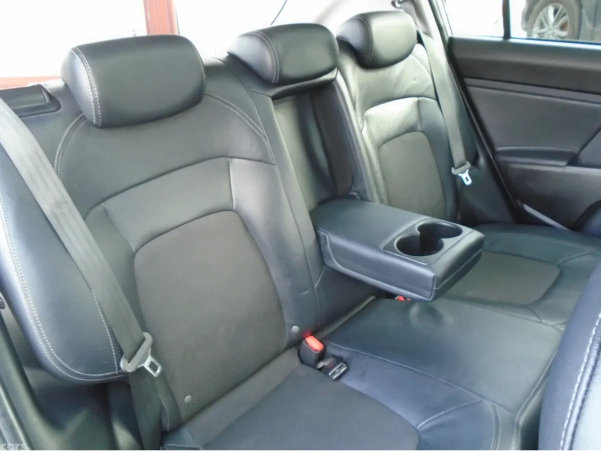 Kia Sportage Estate, Diesel, 2012, Brown