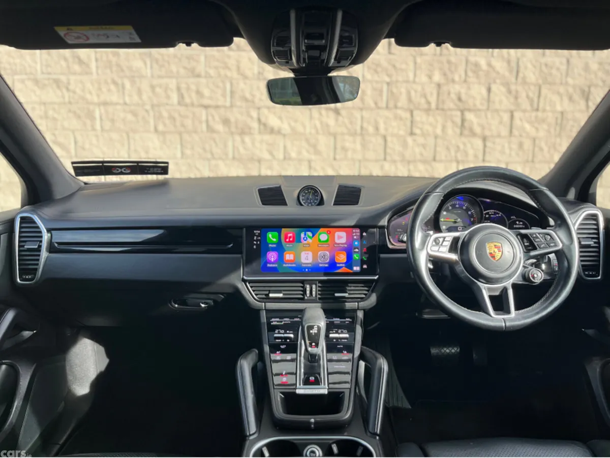Porsche Cayenne Estate, Petrol Plug-in Hybrid, 2022, Black