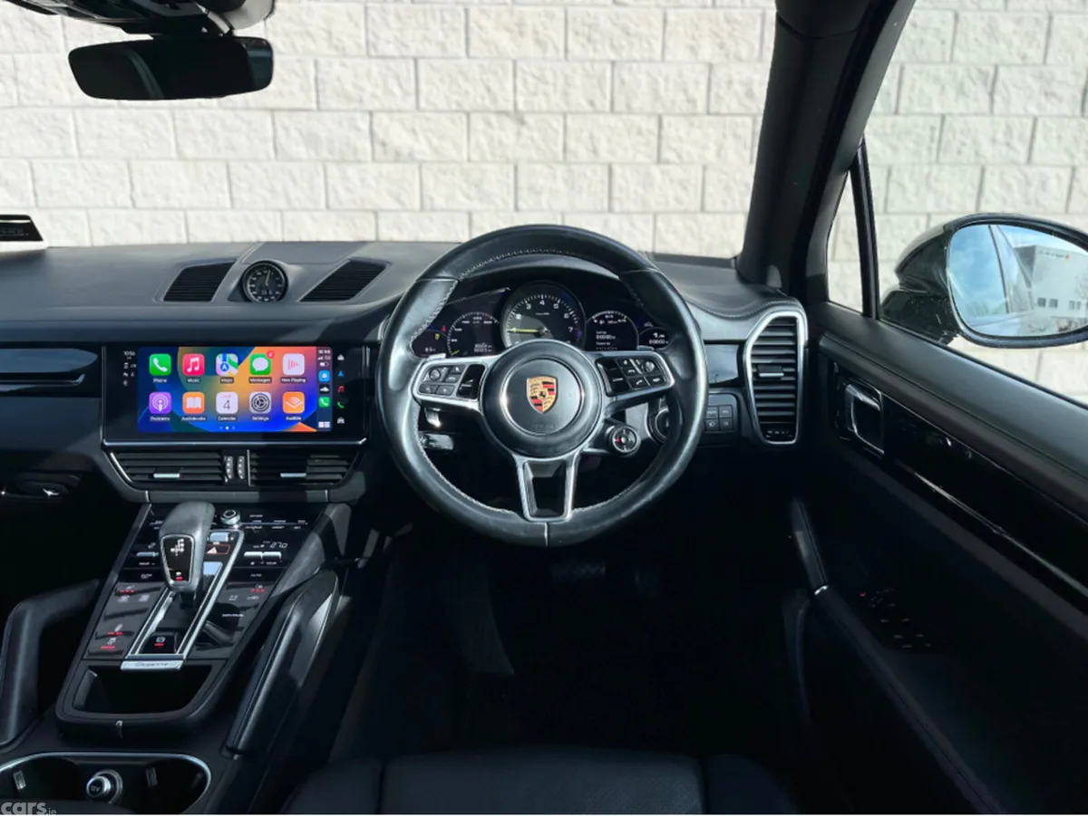Porsche Cayenne Estate, Petrol Plug-in Hybrid, 2022, Black