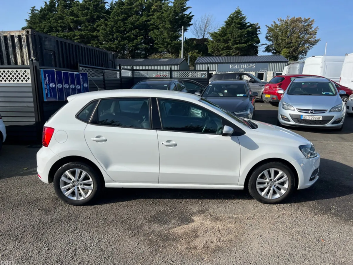 Volkswagen Polo Hatchback, Petrol, 2016, White