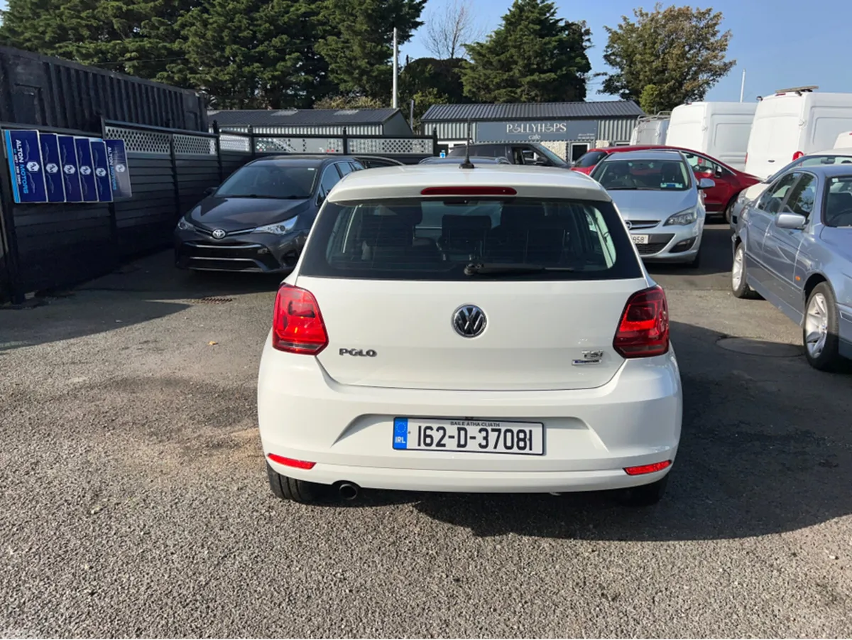 Volkswagen Polo Hatchback, Petrol, 2016, White