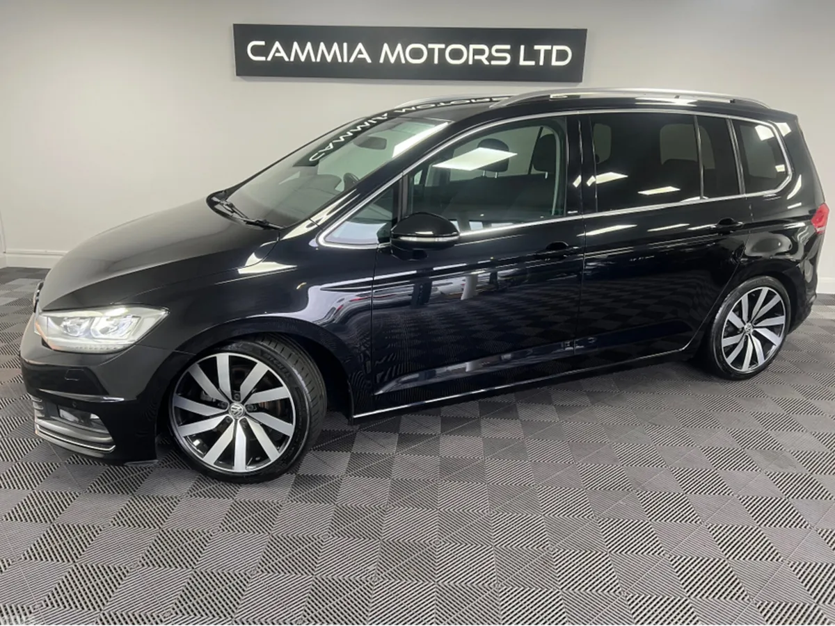 Volkswagen Touran SUV, Diesel, 2019, Black