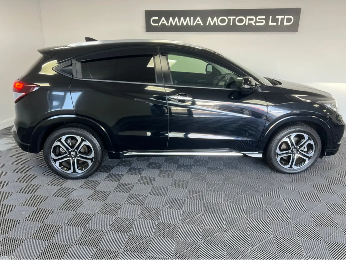 Honda Vezel SUV, Petrol Hybrid, 2019, Black