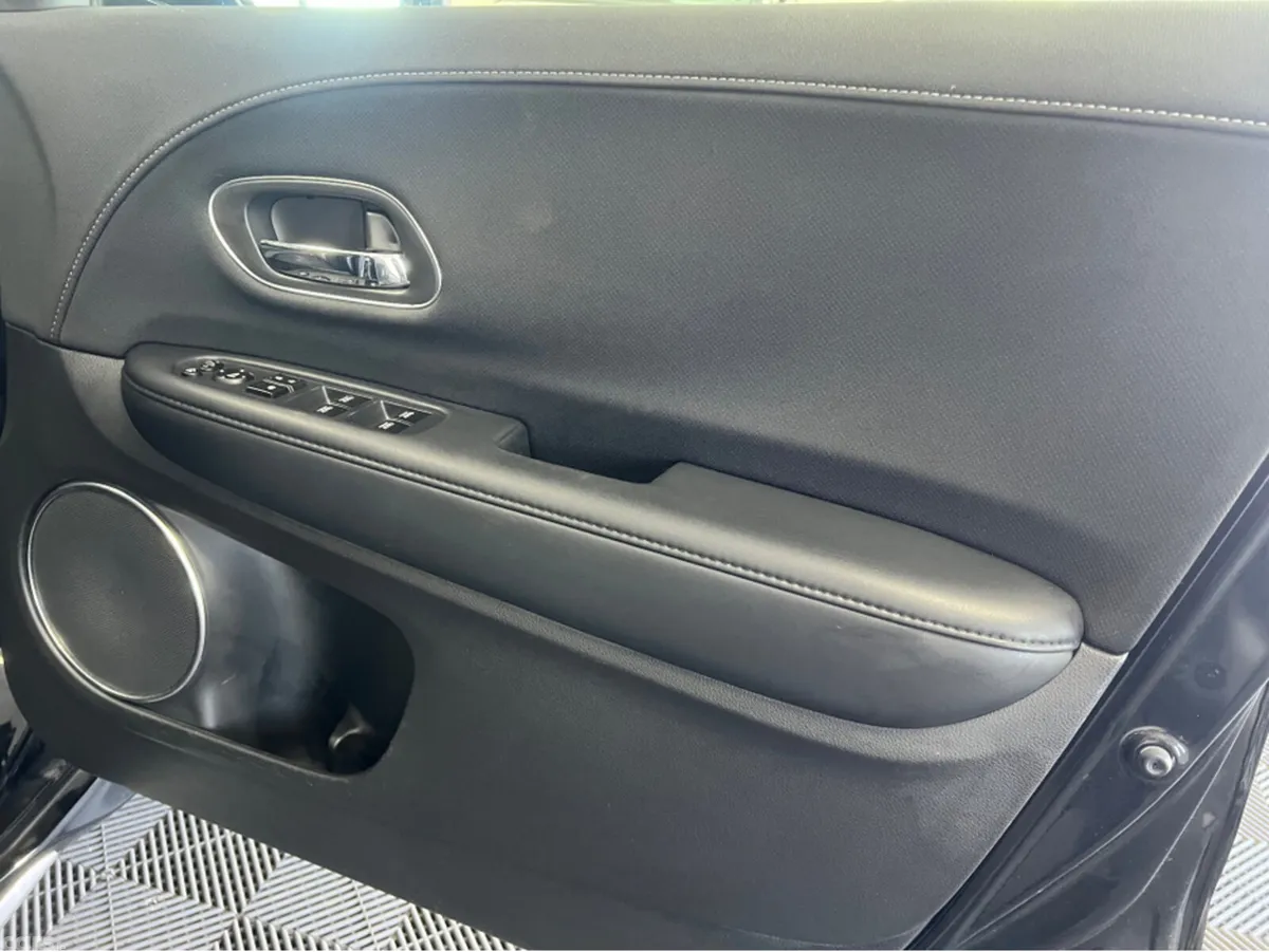 Honda Vezel SUV, Petrol Hybrid, 2019, Black
