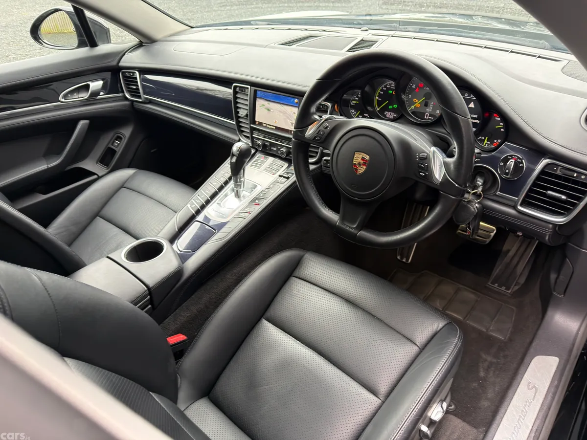 Porsche Panamera Hatchback, Petrol Hybrid, 2014, Black