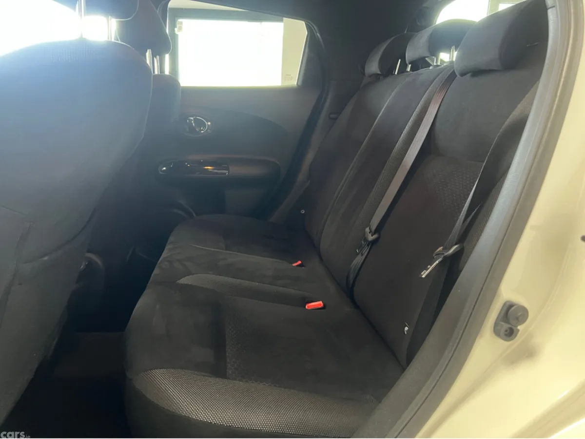 Nissan Juke Hatchback, Petrol, 2014, White
