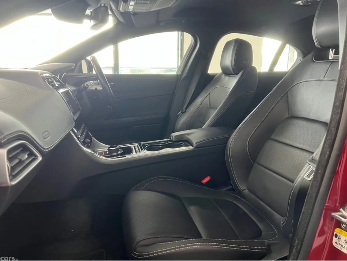 Jaguar XE Saloon, Diesel, 2017, Red