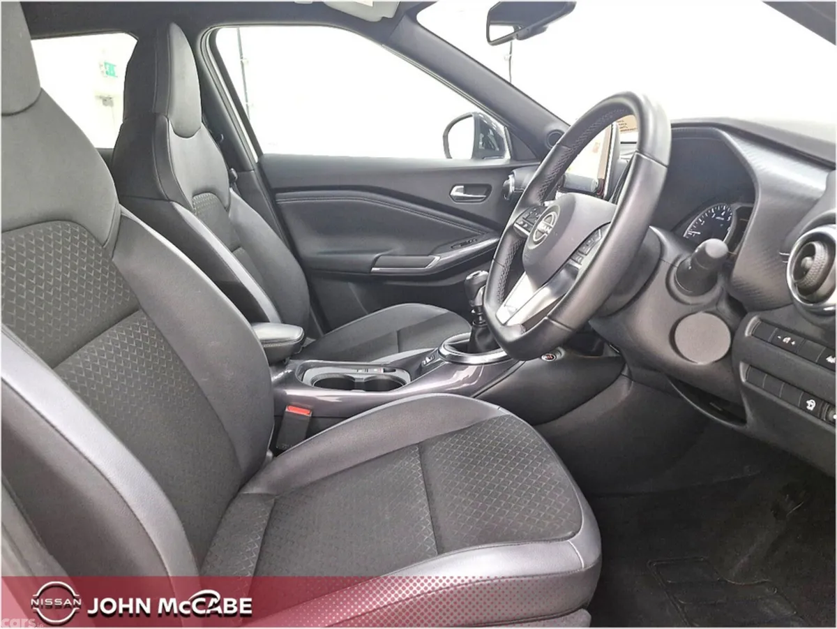 Nissan Juke MPV, Petrol, 2024, White