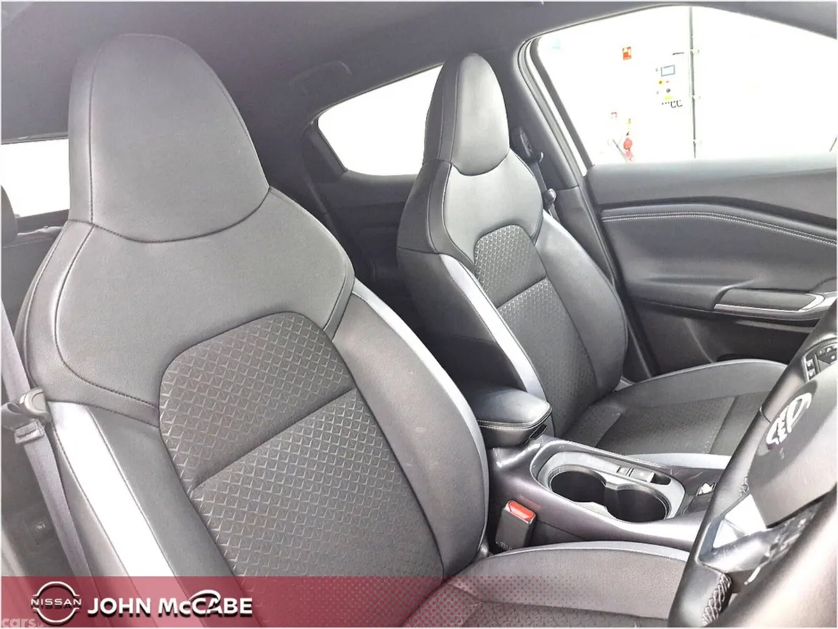 Nissan Juke MPV, Petrol, 2024, White