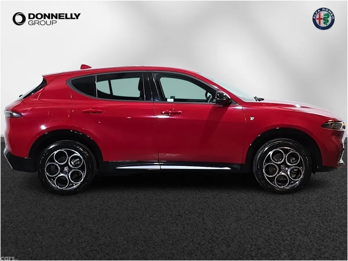 Alfa Romeo Tonale Hatchback, Petrol Hybrid, 2023, Red