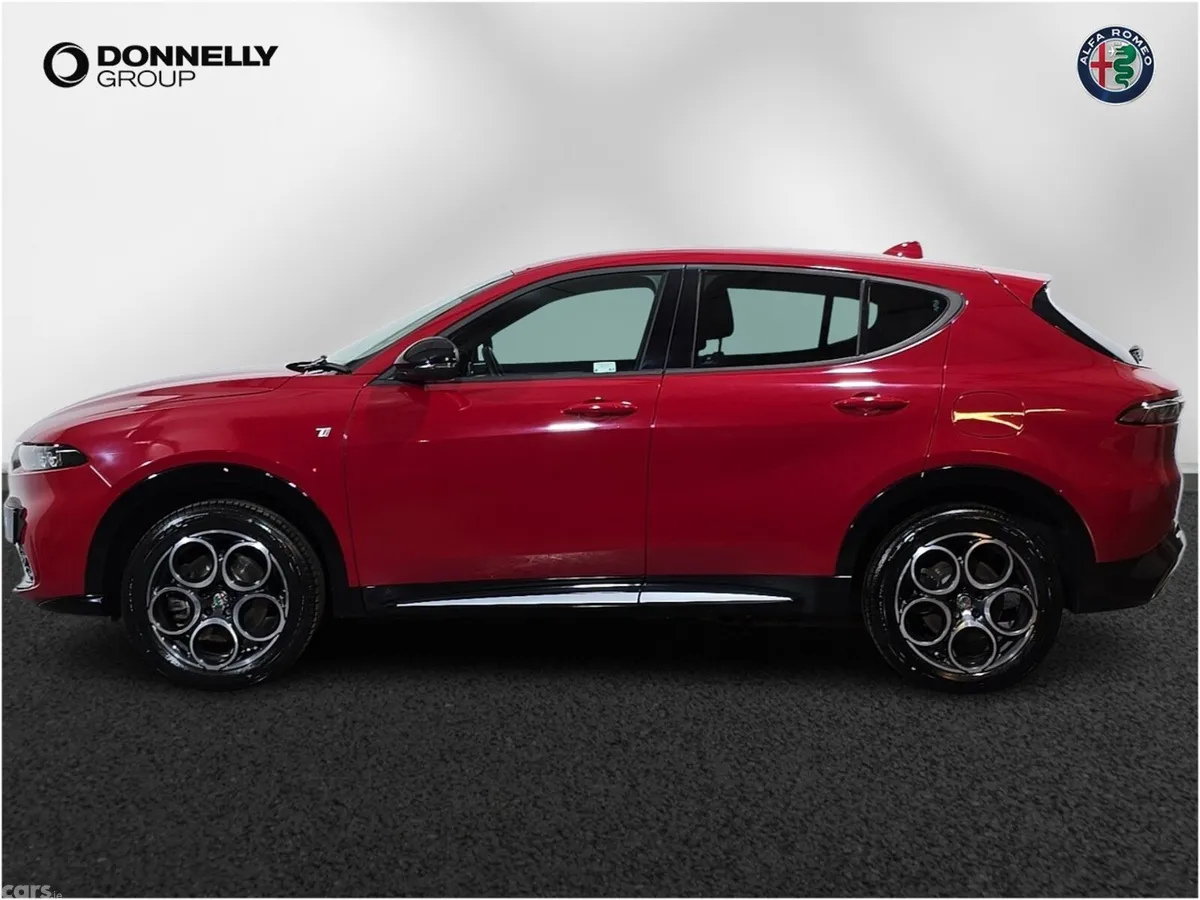 Alfa Romeo Tonale Hatchback, Petrol Hybrid, 2023, Red