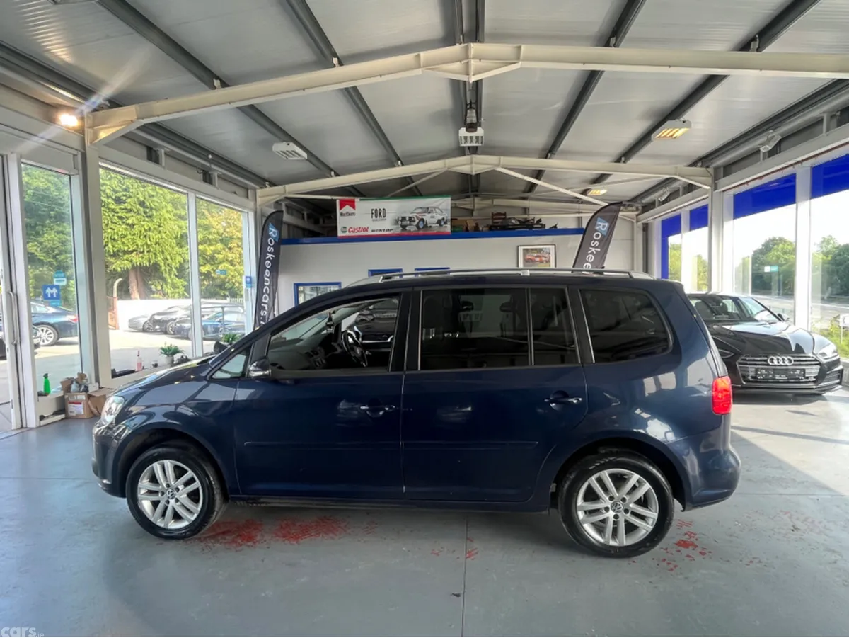 Volkswagen Touran MPV, Diesel, 2014, Blue
