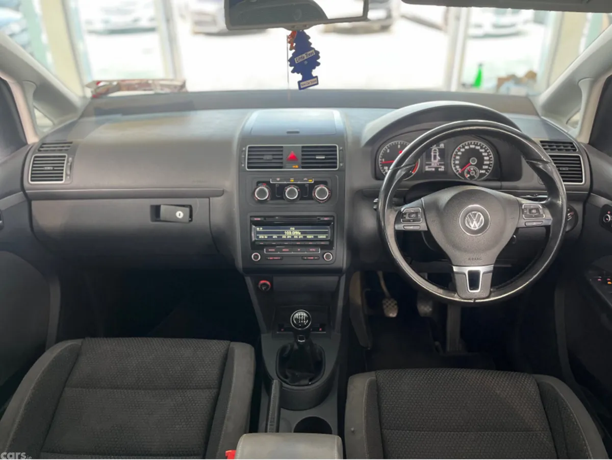 Volkswagen Touran MPV, Diesel, 2014, Blue