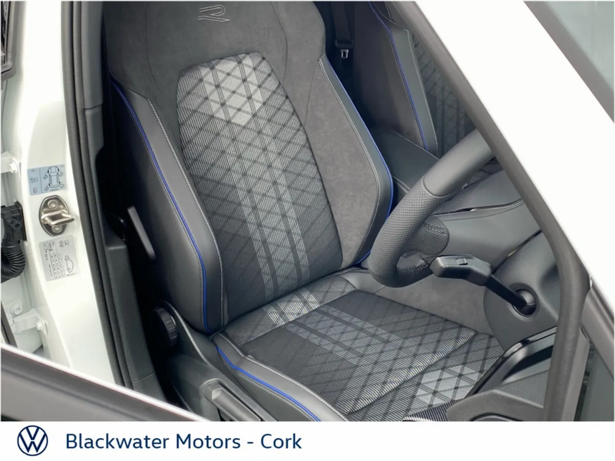 Volkswagen Golf Hatchback, Petrol, 2027, White
