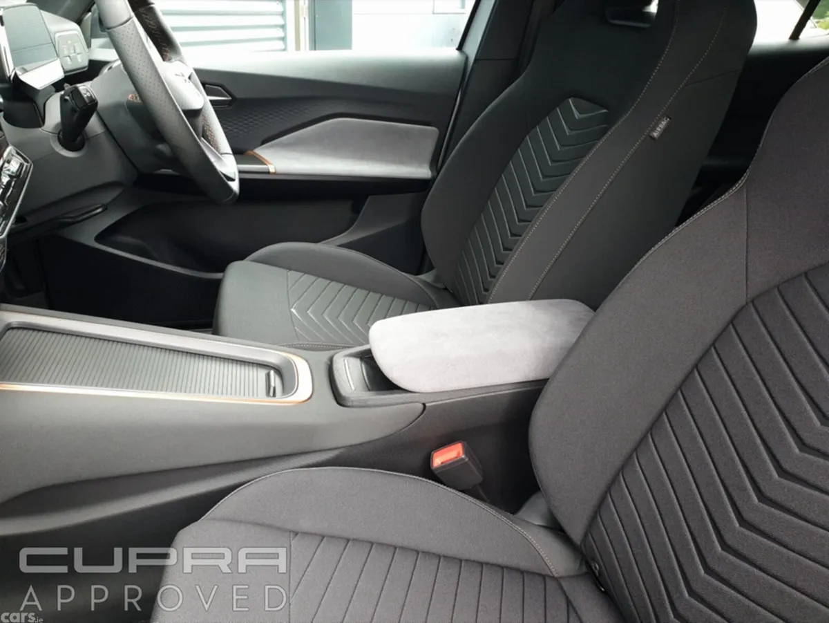 Cupra Born Other, Unknown, 2026, Silver