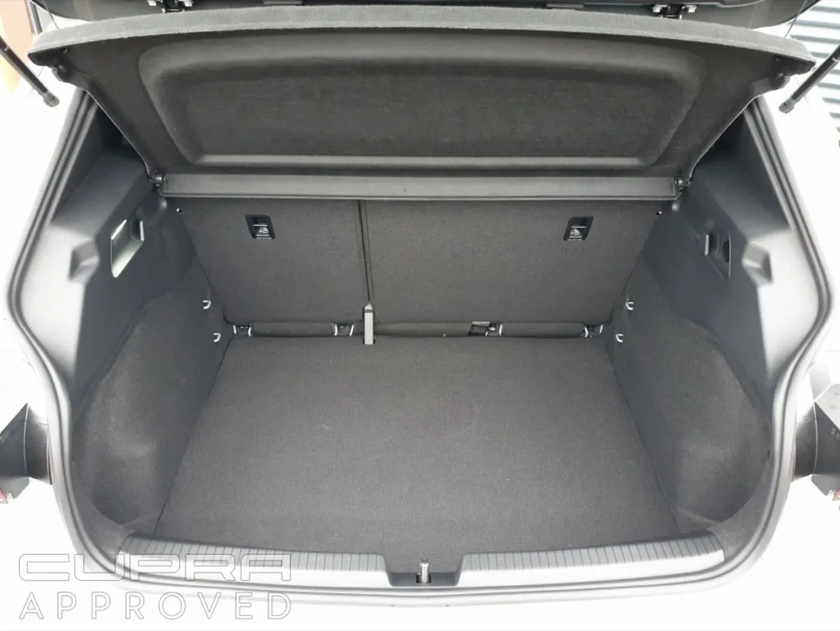 Cupra Born Other, Unknown, 2026, Silver