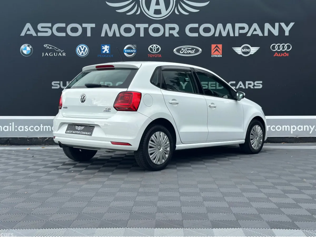 Volkswagen Polo Hatchback, Petrol, 2014, White