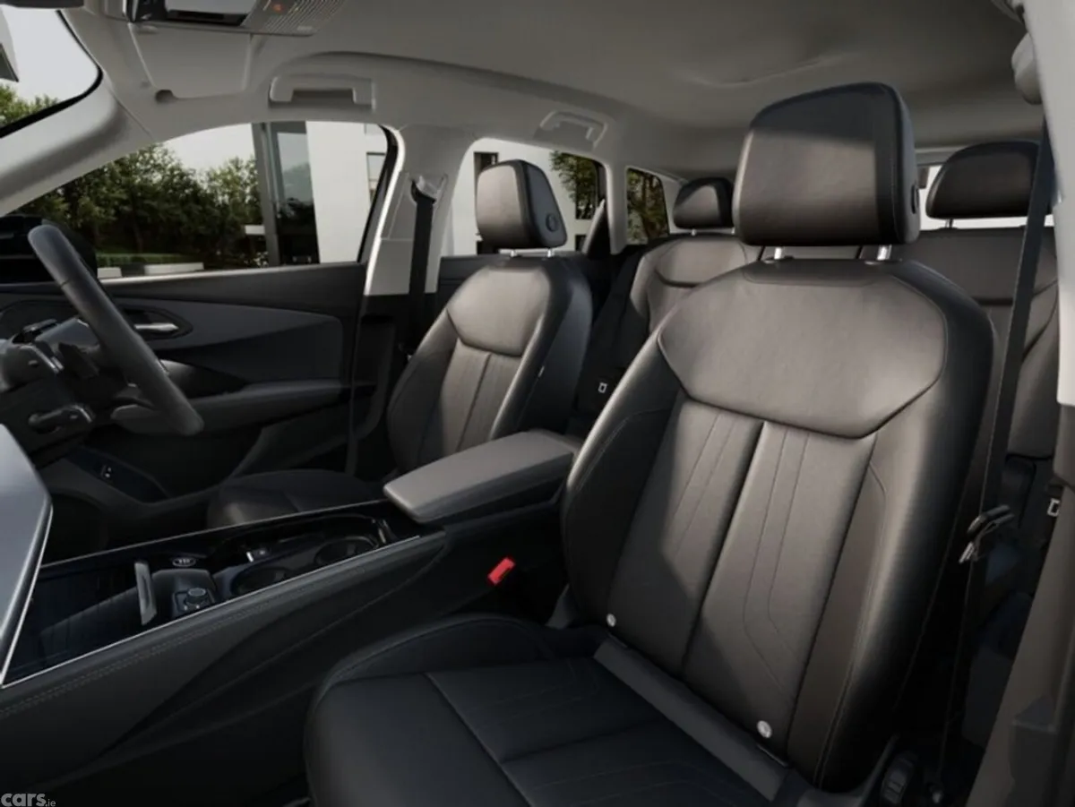 Audi Q3 Other, Petrol Hybrid, 2026, Black