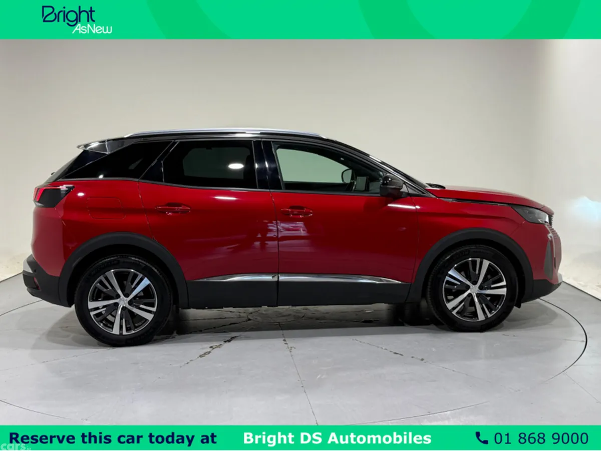 Peugeot 3008 MPV, Diesel, 2023, Red