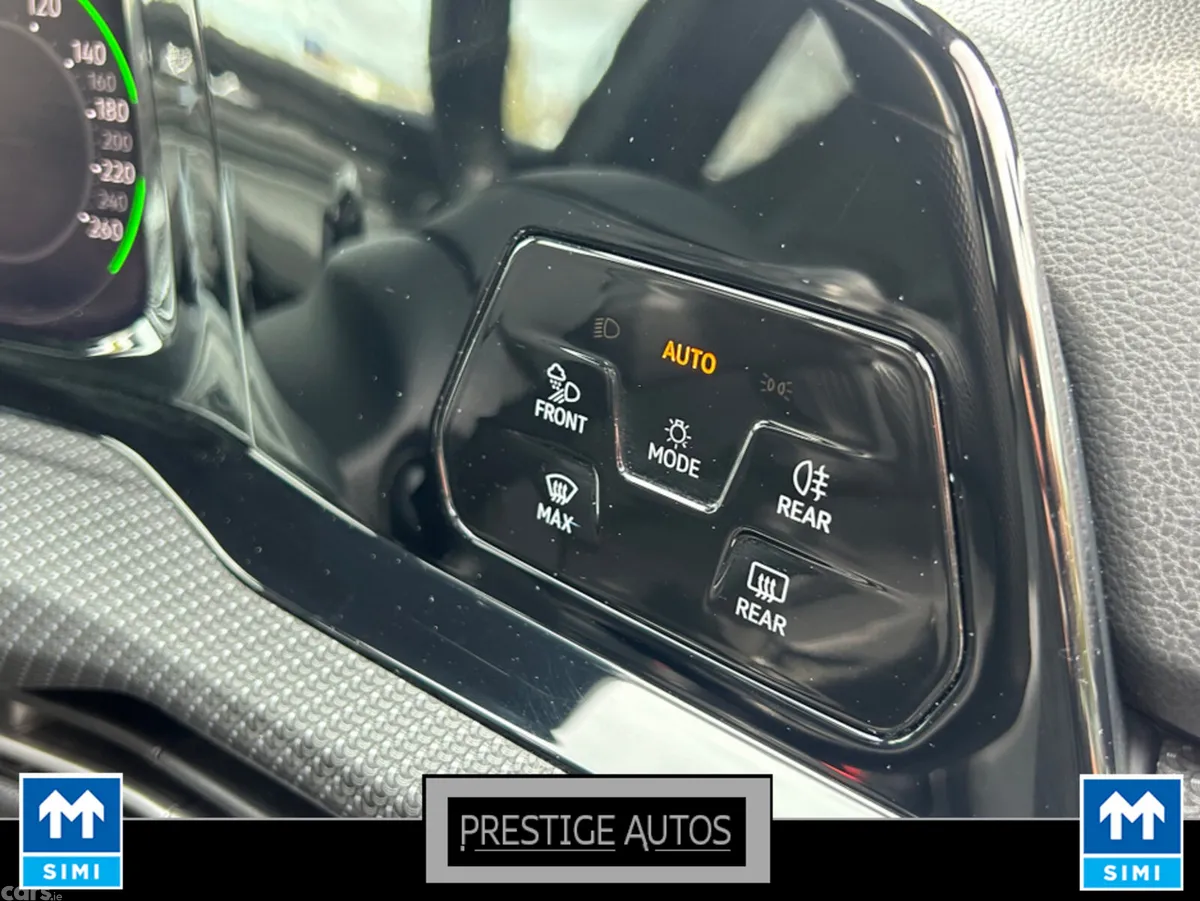 Volkswagen Golf Estate, Petrol, 2021, Black