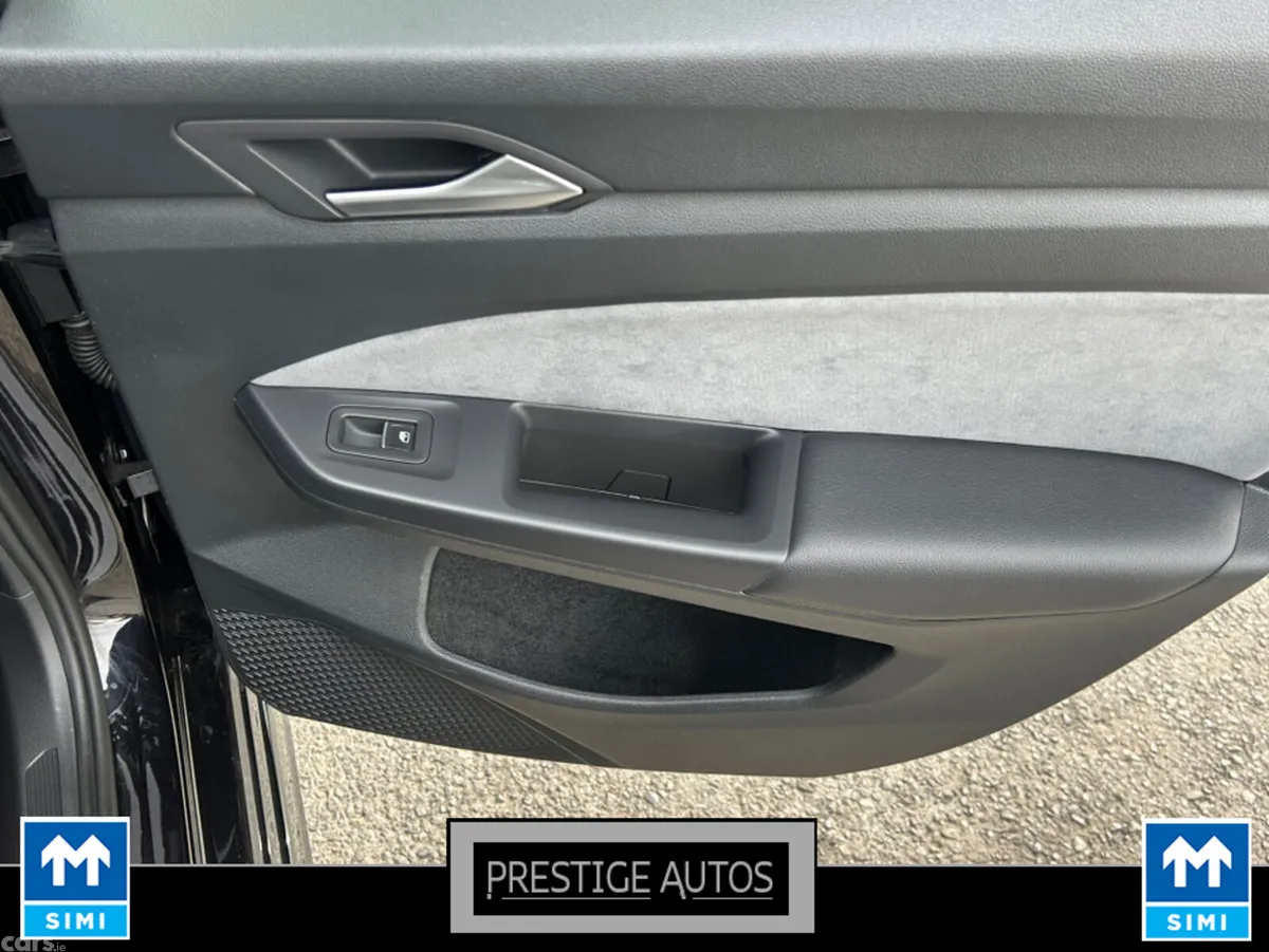Volkswagen Golf Estate, Petrol, 2021, Black